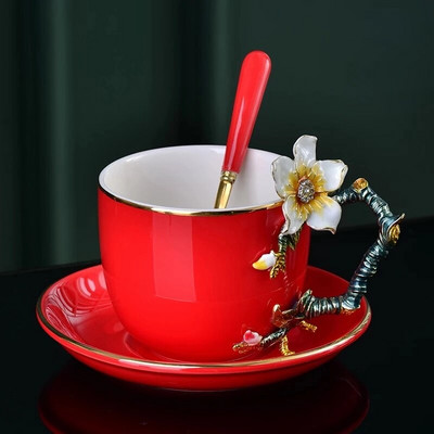 Керамика в европейски стил, ръчно изработена емайлирана 3D чаша за кафе с цветя и чинийка Комплект следобедна чаша за чай порцеланова чаша за мляко