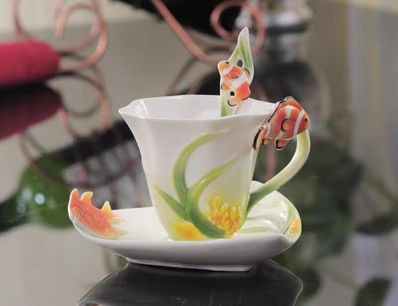 Magpies Plum Blossom Smalt Color ceașcă de cafea cu farfurie și lingură Cești de ceai creative europene Set de căni de ceai