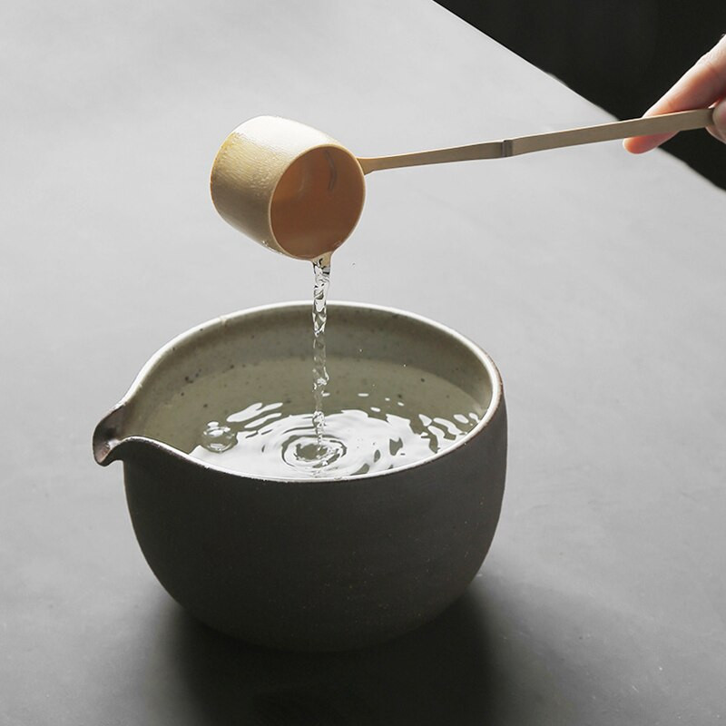 Japoniškas tradicinis „Matcha“ rinkinys Aukštos kokybės „Matcha“ arbatos dubuo Rankų darbo iš akmens masės arbatos puodas ir arbatos dubuo Keraminis „Matcha“ maišymo dubuo