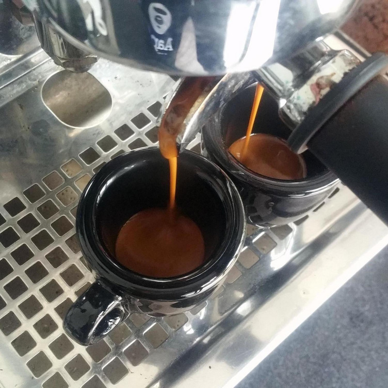 9 mm hrubý keramický minimalistický espresso hrnček s podšálkou, sada, súťaž, špeciálny 55 ml kancelársky pohár na mlieko, domáci čajový riad
