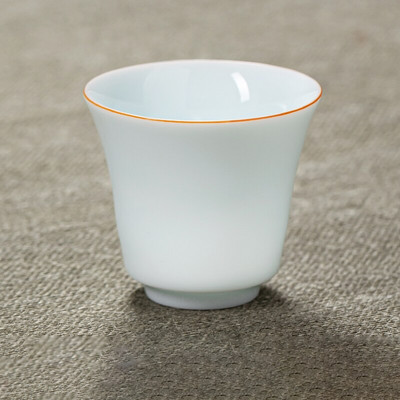2 ks/sada Dehua Keramika Čajové šálky Domáca tenká pneumatika Čajová miska Čínsky biely porcelán Čajový riad Príslušenstvo Jednotlivé šálky Nádoby na nápoje