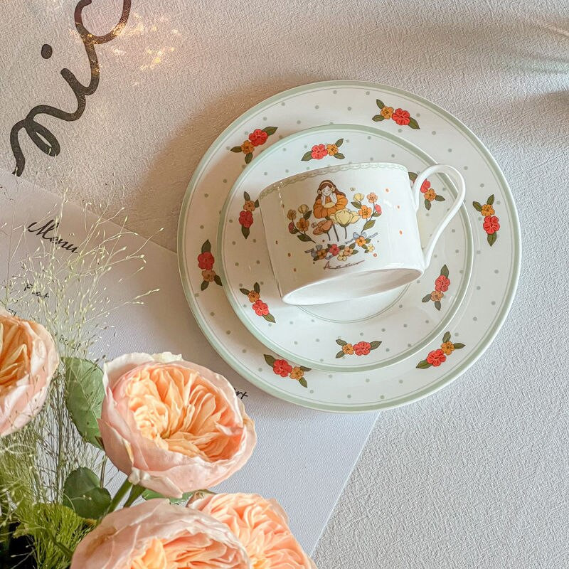 Ins Vintage dievčenská kvetinová šálka na čaj s podšálkou, prémiová porcelánová sada šálok na kávu, roztomilý hrnček na kávu a mlieko, dezertný tanier, stolové potreby