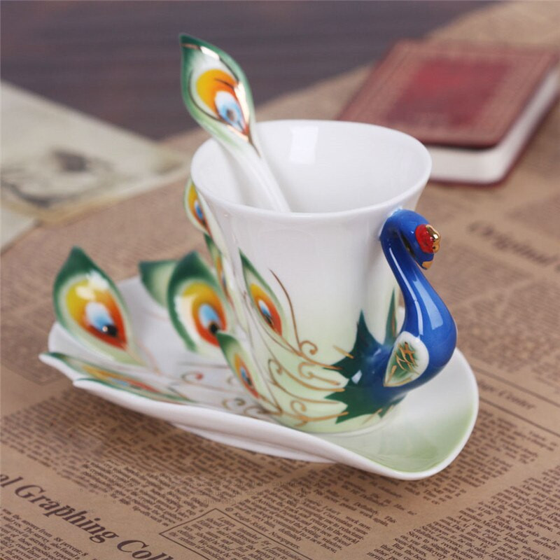 Európsky štýl keramického šálky na kávu, kreatívneho kostného porcelánu s 3D smaltovaným farebným porcelánovým čajovým šálkom s podšálkou a lyžičkou, sada riadu