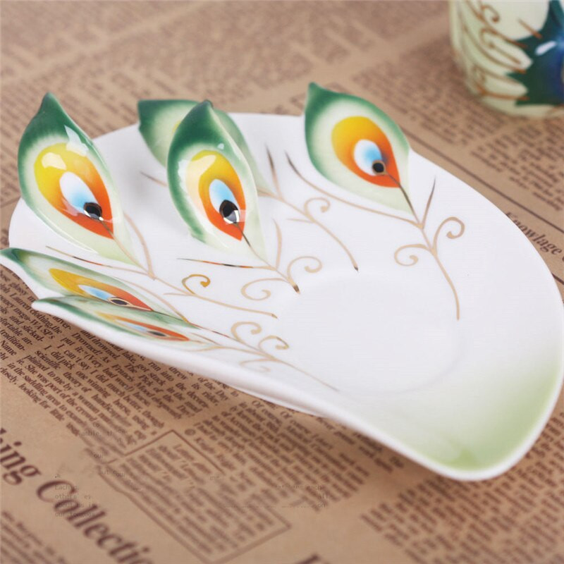 Európsky štýl keramického šálky na kávu, kreatívneho kostného porcelánu s 3D smaltovaným farebným porcelánovým čajovým šálkom s podšálkou a lyžičkou, sada riadu