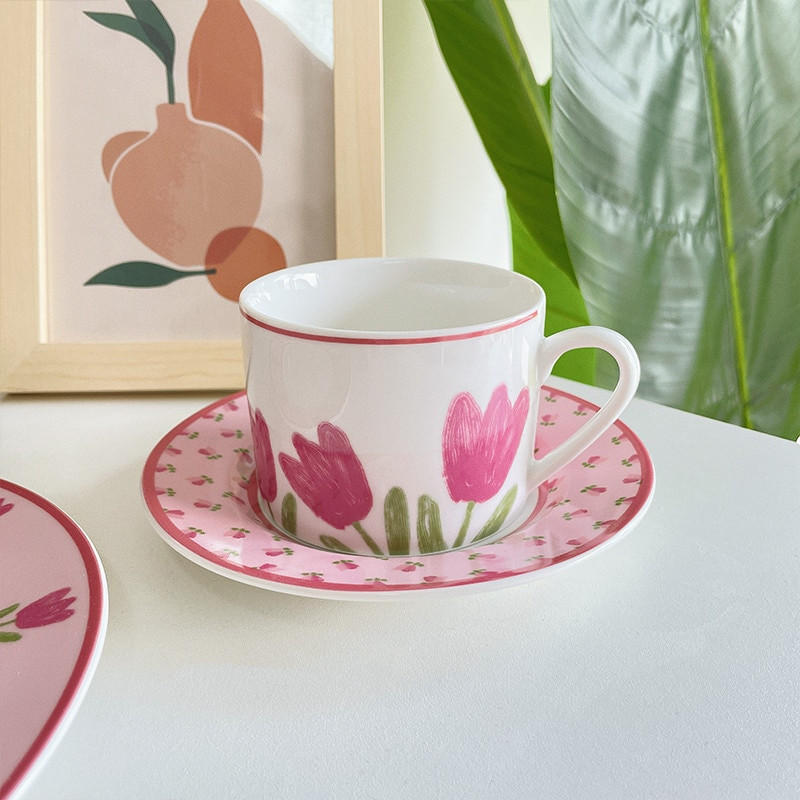 Cutelife Ins Tulip Pink Keramická sada kávových šálok Domáca dekorácia Mliečny čaj Raňajkový pohár Podšálka Vintage Svadobný tanier Opakovane použiteľný pohár