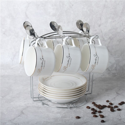 Elegáns kerámia kávéscsésze cappuccino bögre angol idilli délutáni teáskészlet Retro porcelán csészealjjal és kanál csészével ajándék készlet