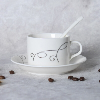 Elegantiškas keramikinis kavos puodelis kapučino puodelis angliškas idiliškas popietės arbatos rinkinys Retro porcelianinis su lėkšte ir šaukštu puodeliu dovanų rinkinys