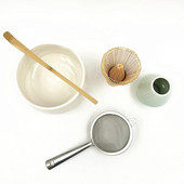 Populiariausias „Matcha“ arbatos rinkinys ekologiškas bambuko šluoteles su 100 šakelių „Chasen Scoop Kline“ glazūruotas „Chawan“ dubenėlis ir „Reshaper“ laikiklio filtras