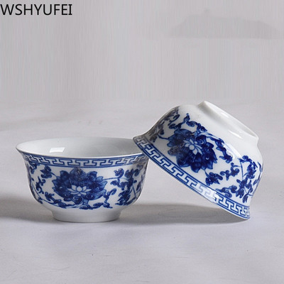 WSHYUFEI Kék-fehér porcelán tea csésze 6db/készlet Teáscsésze Kínai mintás kerámia teáscsészék Puer csésze készlet 40ml