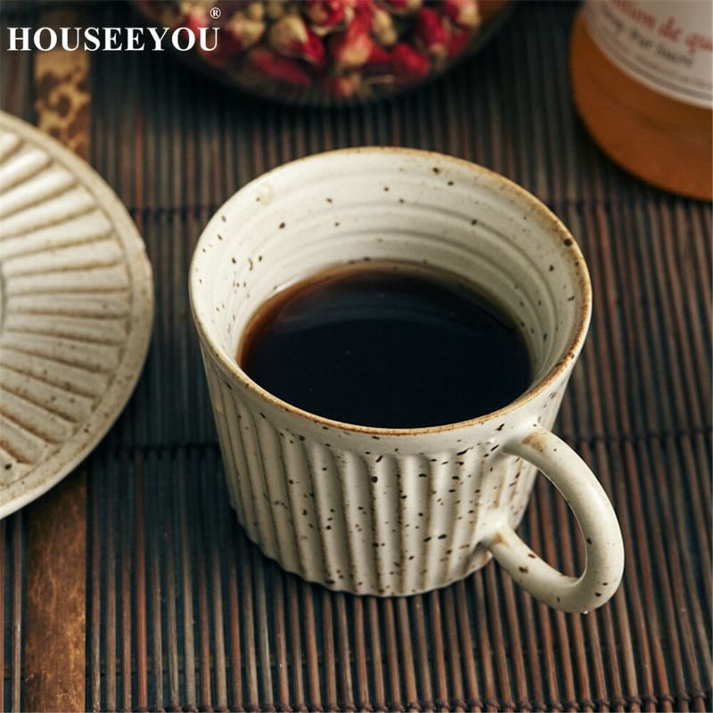 HOUSEEYOU Japonský štýl Ručne vyrobená keramika Kávový hrnček Sada šálkov a podšálok Kreatívny keramický hrnček Pokročilý porcelánový popoludňajší čajový hrnček