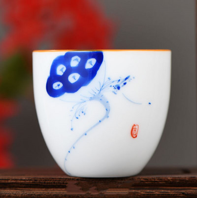 4 kom/lot Kineska keramička šalica za čaj Ručno oslikana šalica s lotosom Mala zdjelica za čaj Ručno izrađeni porculanski set za čaj Pribor Master Drinkware