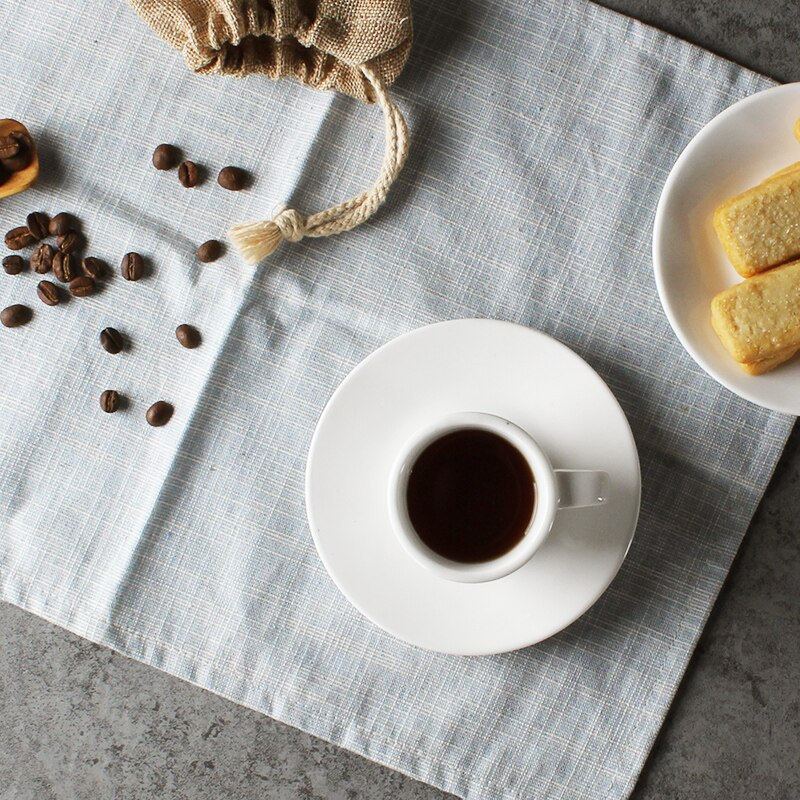Nordic Style Simplicity Masívna biela keramická sada kávových šálkov Latte, malá miska, lacná 60ml talianska hrnček na espresso s podšálkami, veľkoobchodná sada
