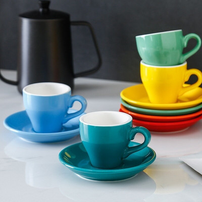 Brief Candy Color Itaalia espresso SHOT tassi ja alustassi komplekt 80 ml mini-must kohvikruus jäätunud tekstuuriga Türgi kohvitassid