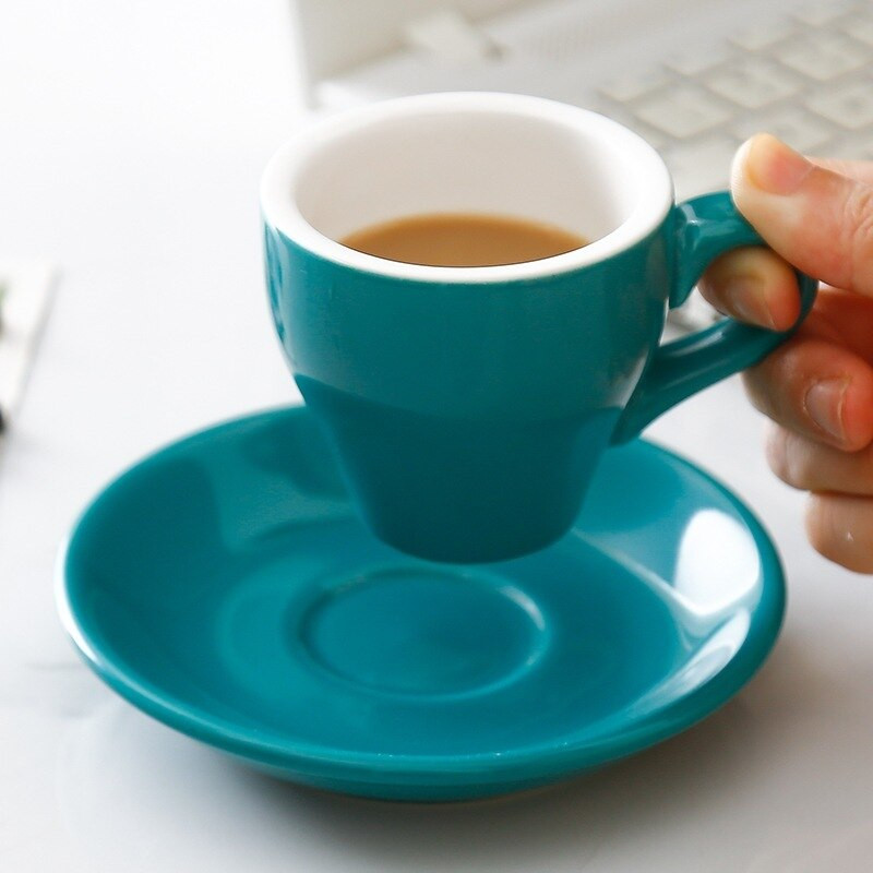 Sada šálok a podšálok na talianske espresso SHOT v cukríkovej farbe, 80 ml, mini čierny hrnček na kávu s matnou textúrou, šálky na tureckú kávu
