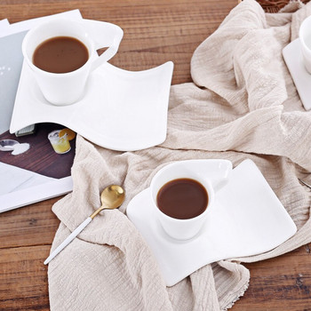 Керамична чаша за кафе с вълнообразна чинийка и комплект лъжици Европейска малка луксозна чаша за мляко за двойка Бял порцелан Офис чаша за чай Съдове