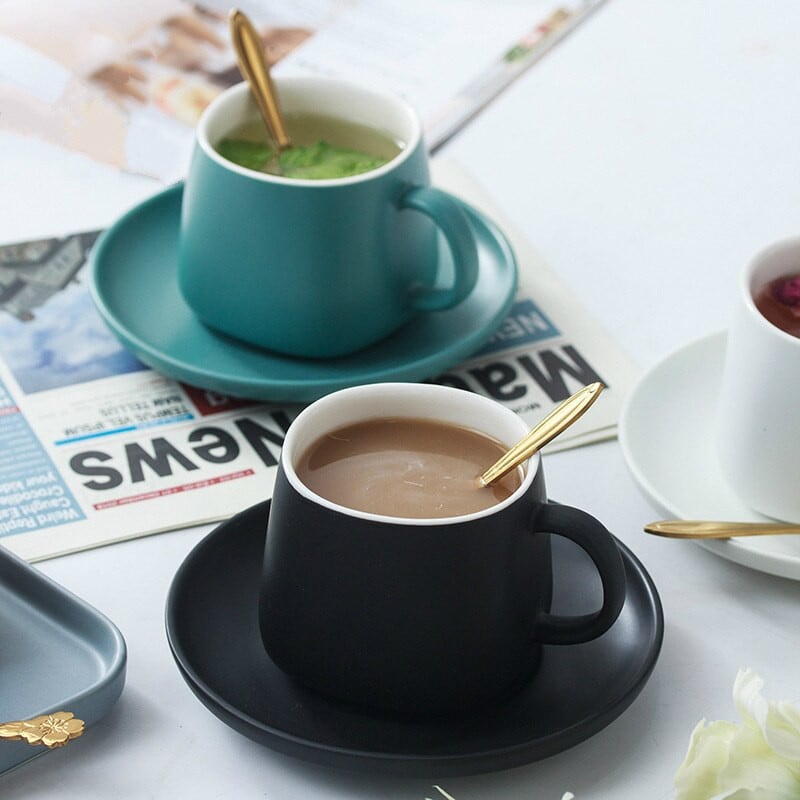 250ml vysoko kvalitný keramický hrnček na kávu, sada šálok a podšálok na kávu, európsky popoludňajší čierny čaj, cappuccino latte, tri farby, voliteľné