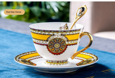 Hrnčeky na kávu, kráľovský kostný porcelán, cestovateľské umenie, maľba, keramické kreatívne šálky, sada lyžíc, darček, európsky luxusný tazas, kuchynská dekorácia