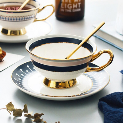 Bone China Bijela kreativna porculanska šalica i tanjurić Keramika Jednostavni setovi za čaj Moderni dizajn Šalice za kavu Tazas Para Cafe