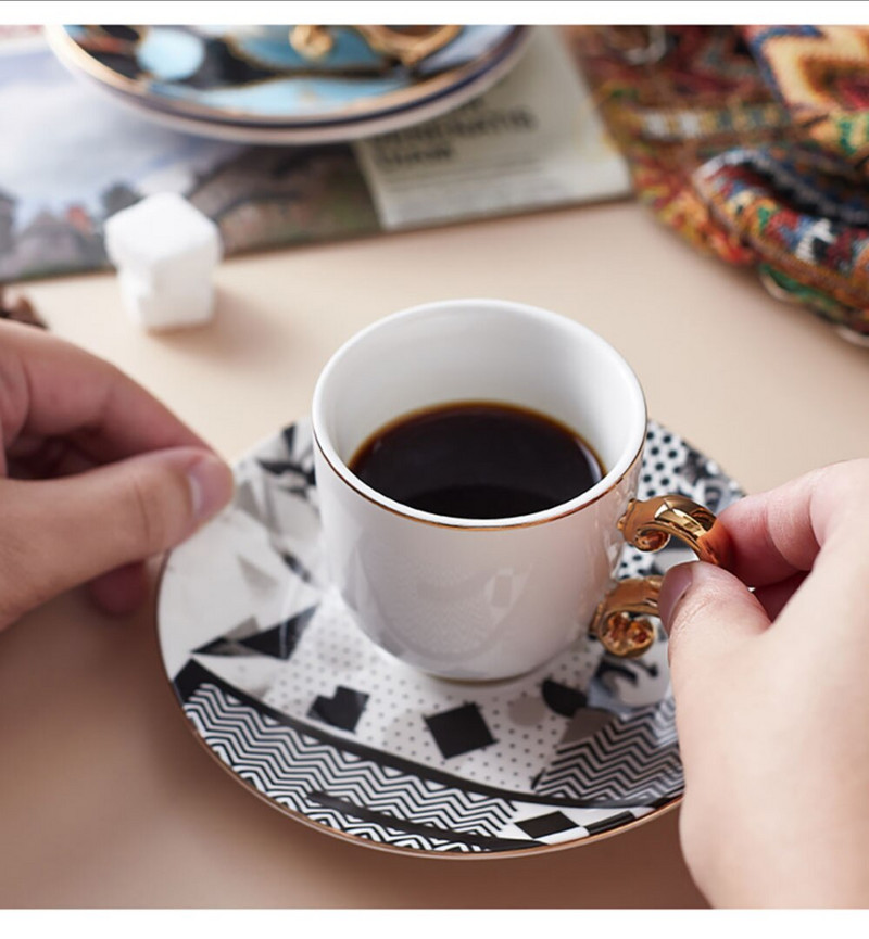 Luxusná turecká keramická sada šálok a podšálok na kávu, taliansky koncentrovaný mini pohár Friend, popoludňajší čaj Tazas De Cafe CN (pôvod)