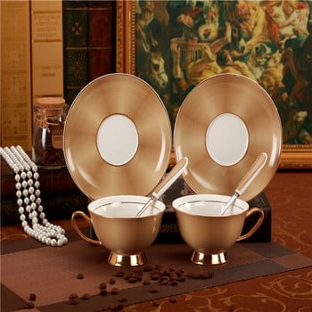 Χρυσό πολυτελές κεραμικό φλιτζάνι και πιατάκι βασιλικής πορσελάνης απλά σετ τσαγιού Μοντέρνα σχεδίαση Φλιτζάνια καφέ Tazas Para Cafe Ποτό κουζίνας