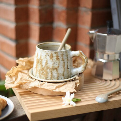 Vintage teáscsésze készlet Virágos porcelán kávés bögre készlet csészealjjal Eszpresszó csésze Teáscsészék és csészealj készletek Kerámia bögre Esküvői ajándékok