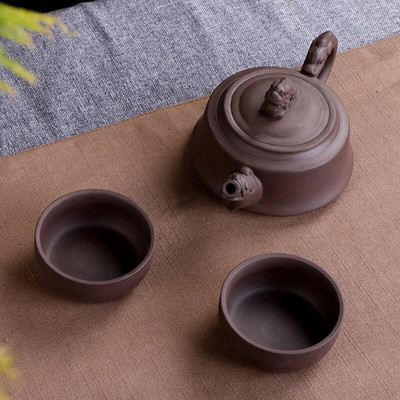 Kaasaskantava ettevõtte ärikingitused õues reisimiseks mõeldud teekomplekt Üks lilla savipott, kaks tassi