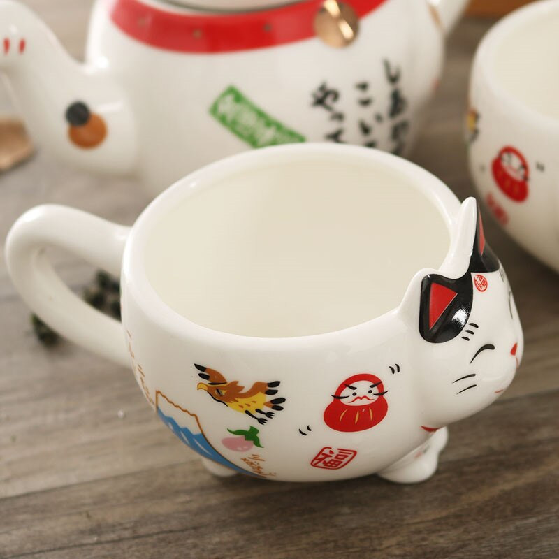 Aranyos japán Lucky Cat porcelán teáskészlet Kreatív Maneki Neko kerámia teáscsésze vízforraló szűrővel Irodai teáskanna vizes bögre