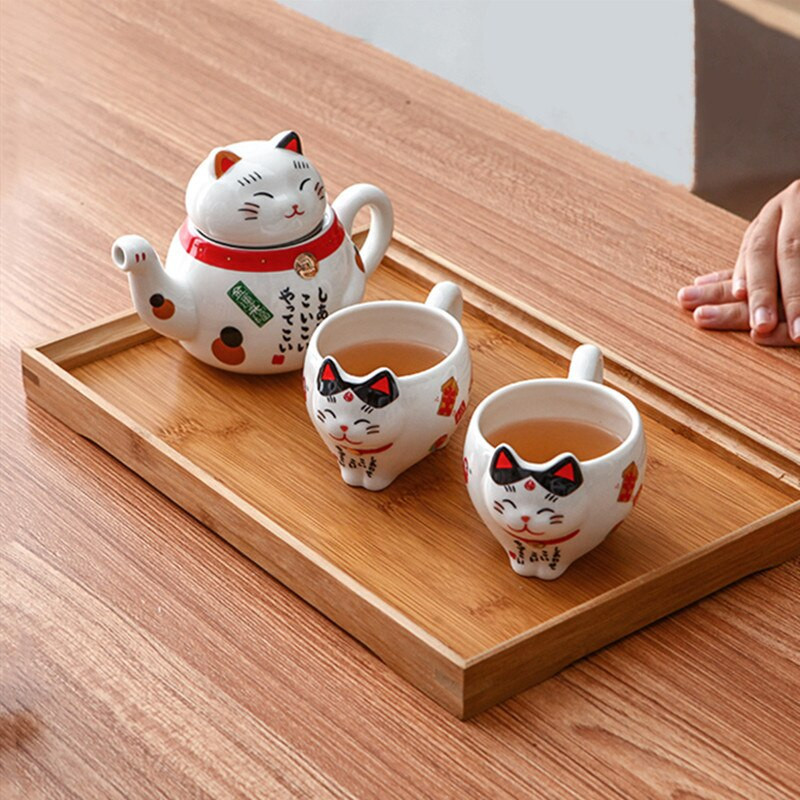 Aranyos japán Lucky Cat porcelán teáskészlet Kreatív Maneki Neko kerámia teáscsésze vízforraló szűrővel Irodai teáskanna vizes bögre