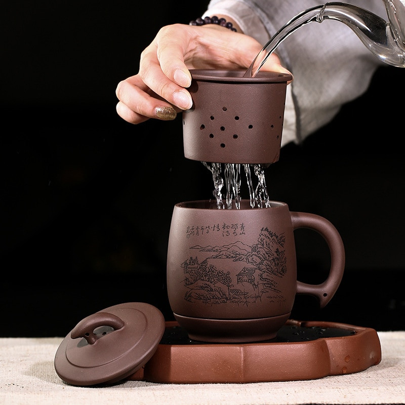 Lila szemcseméretű teáscsésze szűrővel Yixing lila agyag teáscsészék Kínai, kézzel készített csésze fedős tea infuser Irodai teaszertartási kiegészítők