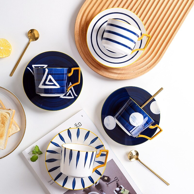 220 ml japoniškos kavos puodelių ir lėkštučių rinkinys Keraminiai arbatos puodeliai Šeimai balti mėlyni pieno puodeliai Šiaurės virtuvės namų gėrimai