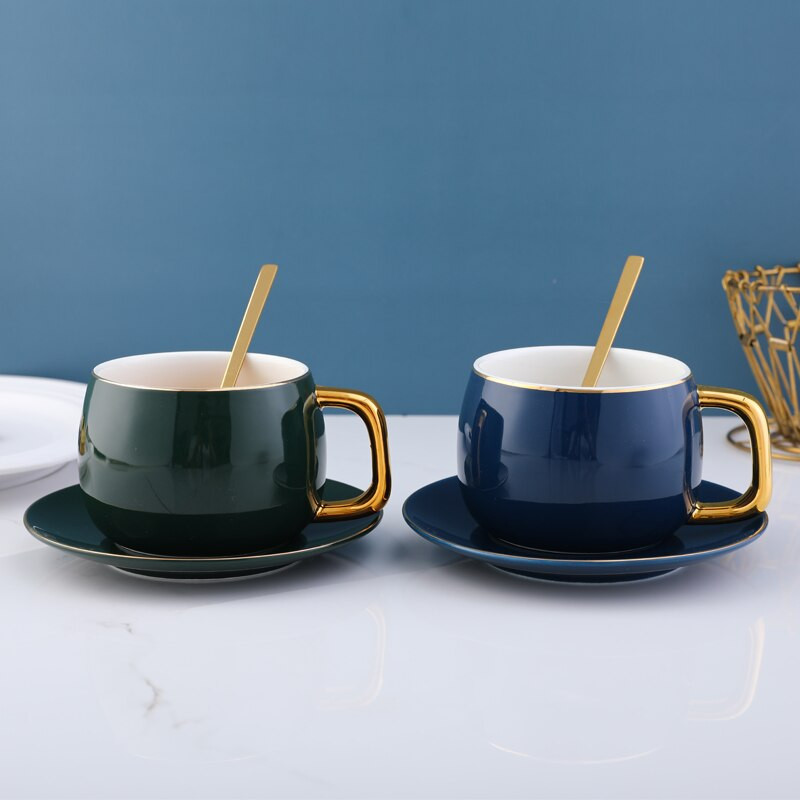 Kerámia kávés/teás csészék és bögrék Utazási kávéscsésze csészealj készlet Porcelán teáscsésze kanállal