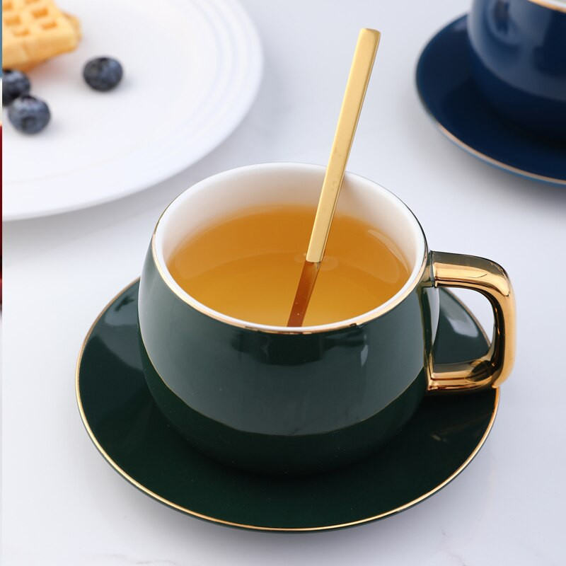 Kerámia kávés/teás csészék és bögrék Utazási kávéscsésze csészealj készlet Porcelán teáscsésze kanállal