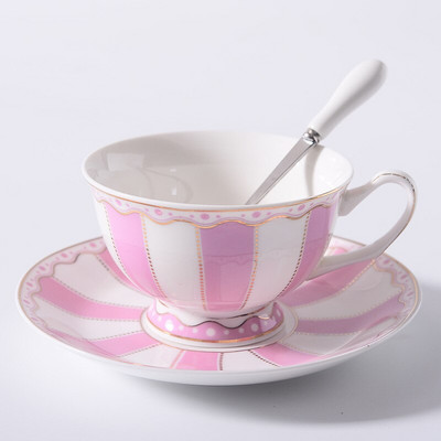 Keramički set šalica za kavu u europskom stilu Phnom Penh Šalice za poslijepodnevni čaj sa žličicom i tanjurićem Setovi Dizajnerska šalica s tanjurićem Tazas Cafe