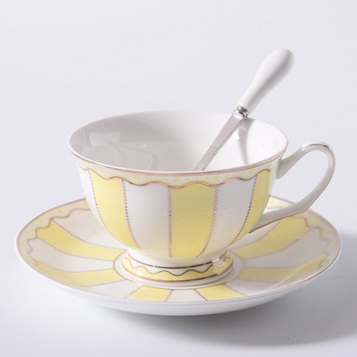 Keramički set šalica za kavu u europskom stilu Phnom Penh Šalice za poslijepodnevni čaj sa žličicom i tanjurićem Setovi Dizajnerska šalica s tanjurićem Tazas Cafe