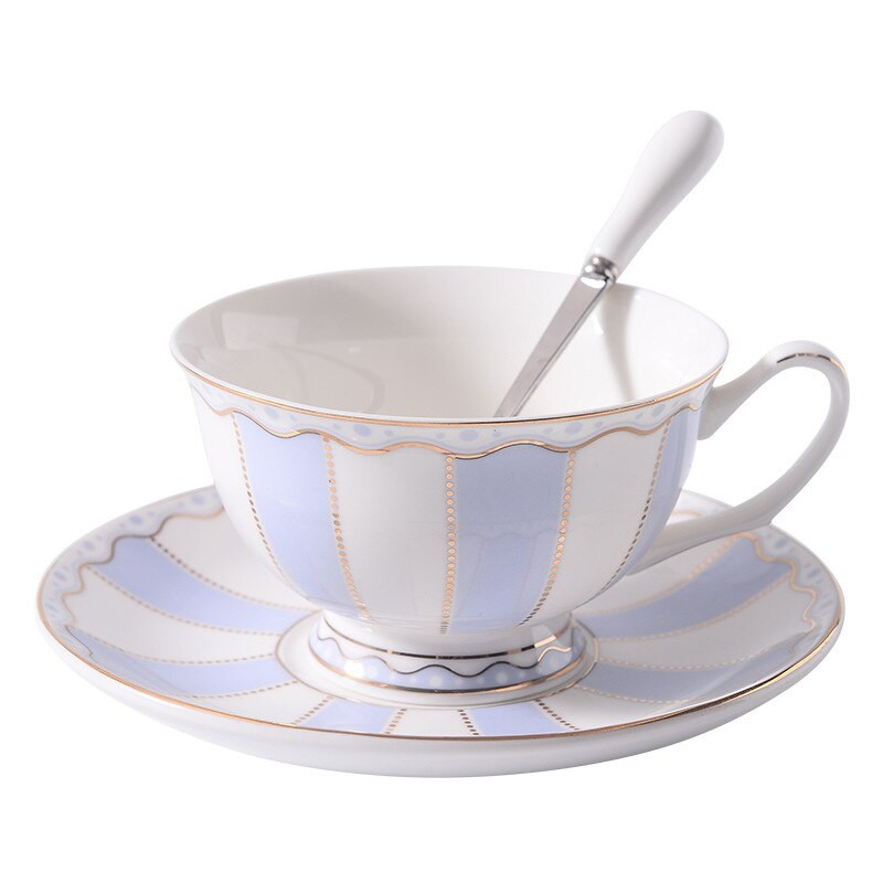 Kerámia kávés csésze készlet Európai stílusú Phnom Penh délutáni teáscsészék kanállal és csészealj készletekkel Design bögre csészealjjal Tazas Cafe