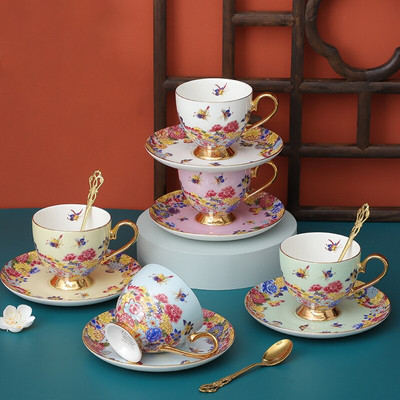 Retro zománcozott kávéscsésze és csészealj doboz szett Exquisite Bone China könnyű luxus délutáni tea csésze készlet otthoni ivóeszköz ajándék