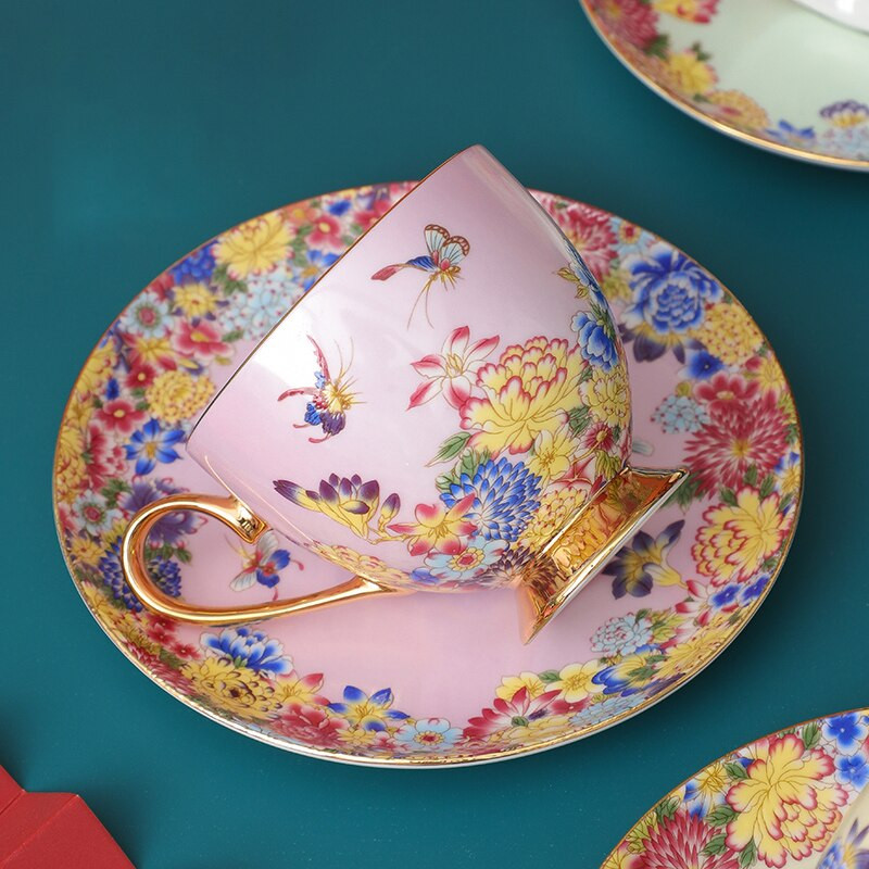 Retro zománcozott kávéscsésze és csészealj doboz szett Exquisite Bone China könnyű luxus délutáni tea csésze készlet otthoni ivóeszköz ajándék