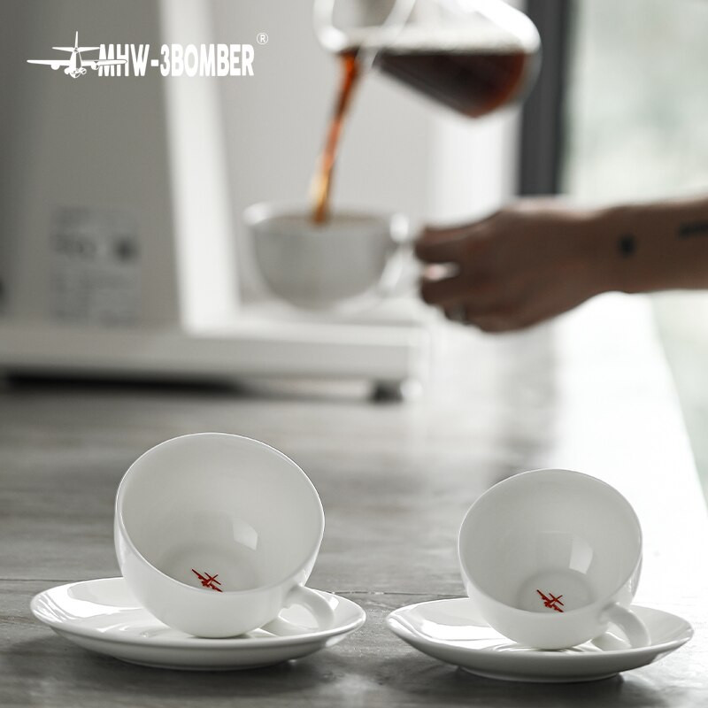 Kávésbögrék Bone China kerámia kávéscsésze 180ml 300ml kávéscsésze és csészealj készletek Latte csésze Cappuccino csésze ultravékony falú