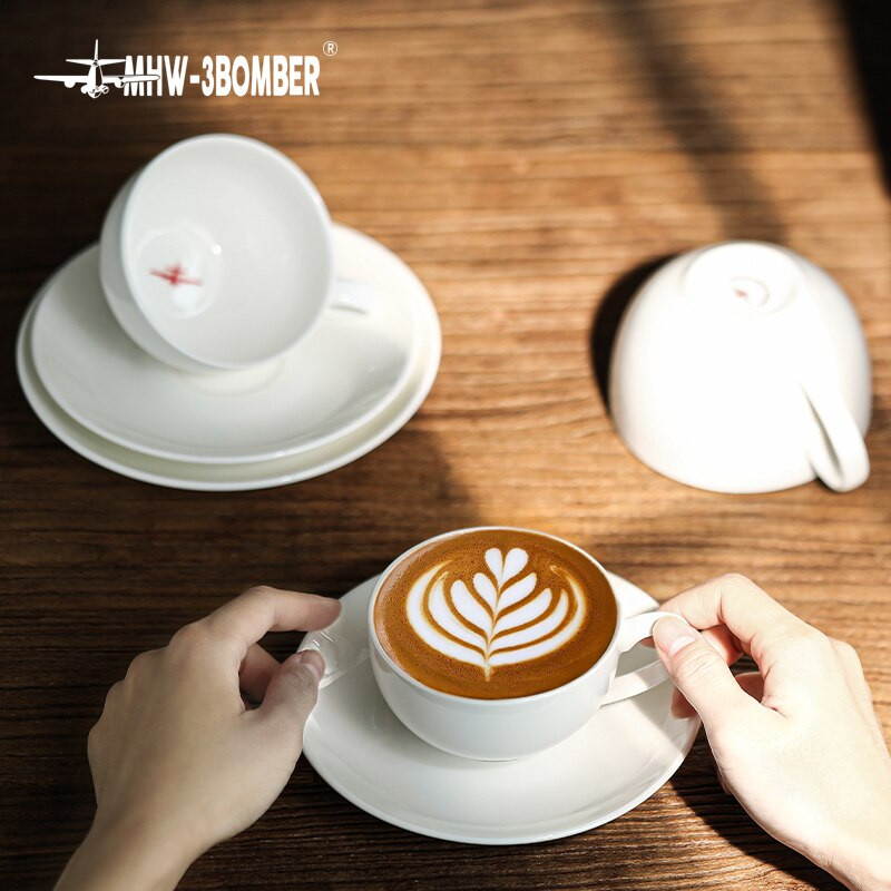 Kávésbögrék Bone China kerámia kávéscsésze 180ml 300ml kávéscsésze és csészealj készletek Latte csésze Cappuccino csésze ultravékony falú