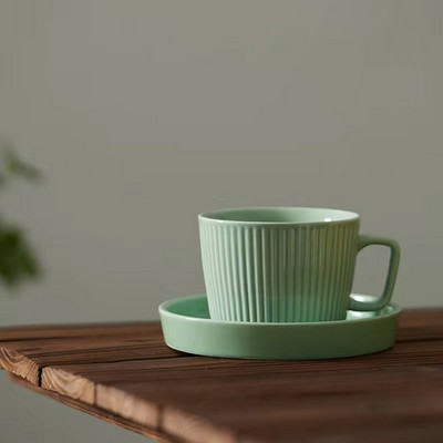 Vintage kerámia csésze és csészealj kávéhoz európai stílusú otthoni délutáni tealé tejes bögrekészlet porcelán vizes csésze barát ajándék