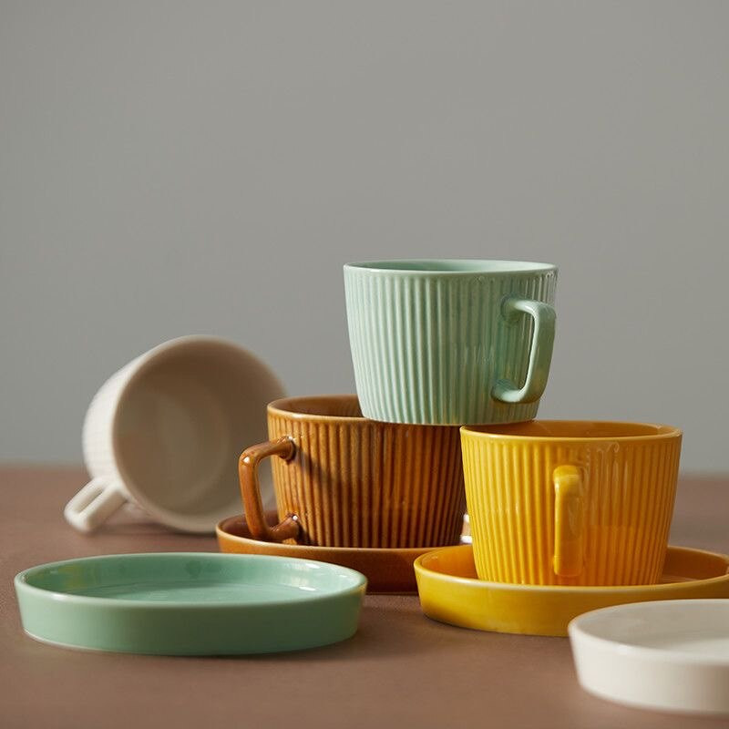 Vintage kerámia csésze és csészealj kávéhoz európai stílusú otthoni délutáni tealé tejes bögrekészlet porcelán vizes csésze barát ajándék