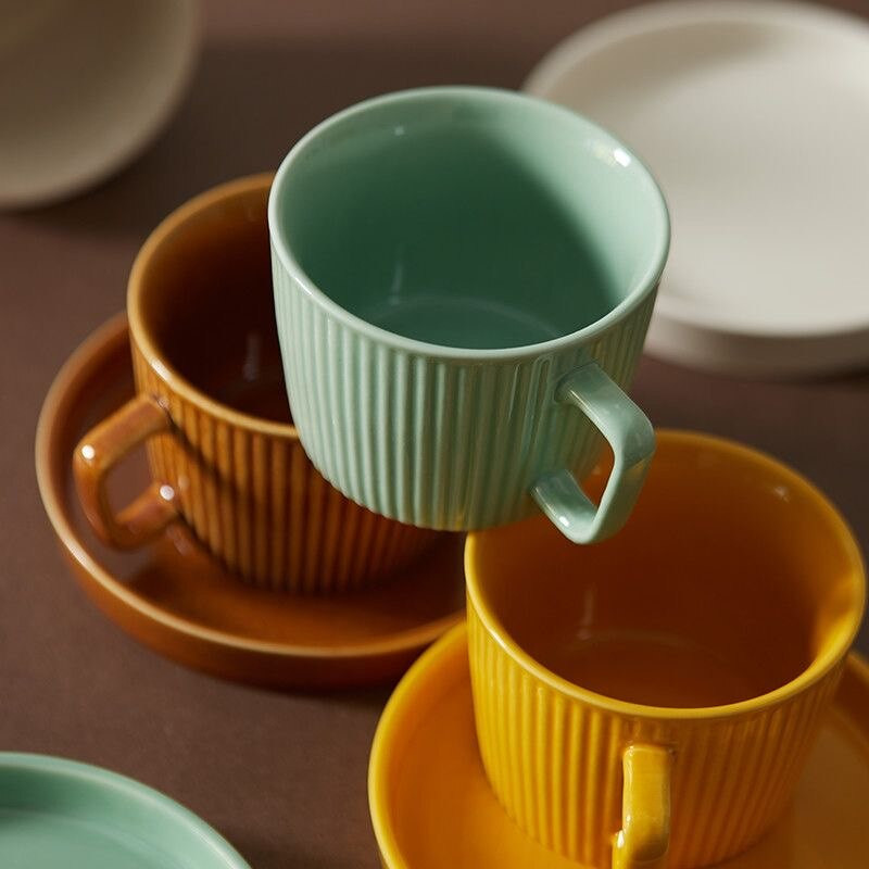 Vintage kerámia csésze és csészealj kávéhoz európai stílusú otthoni délutáni tealé tejes bögrekészlet porcelán vizes csésze barát ajándék