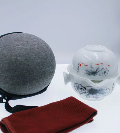 Nešiojamą keramikos Kung Fu arbatos rinkinį sudaro 1 puodas 1 puodelis, aukštos kokybės elegantiškas Gaiwan, gražus ir lengvas arbatinukas Kettle.coffee puodelis