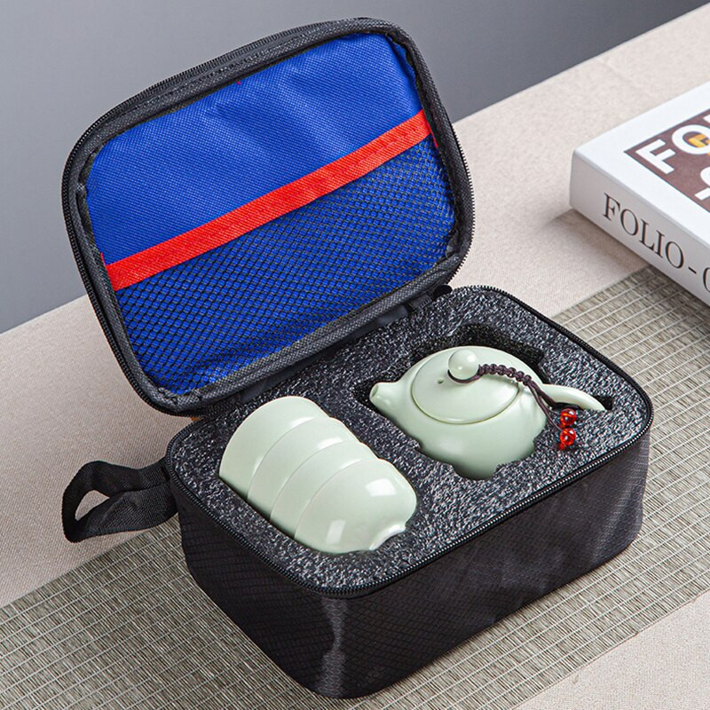 A hordozható teáskészlet tartalma: 1 teáskanna, 2 teáscsésze, 1 zacskó, gyönyörű és egyszerű teáskanna, kínai utazási kerámia hordozható teasettel, gaiwan