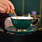 Green Ceramics Kreatív csésze és csészealj Porcelán egyszerű teáskészletek Szobai kávéscsészék Tazas Para Cafe Konyhai edények