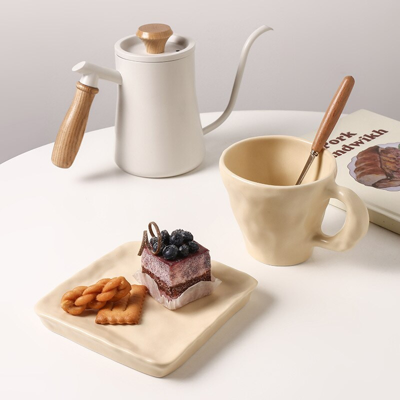Cutelife Yellow Ceramics Szabálytalan kávéscsésze szett Kreatív Reggeli Tej Latte Tea csésze csészealj Lakásdekor Újrafelhasználható ivópohár