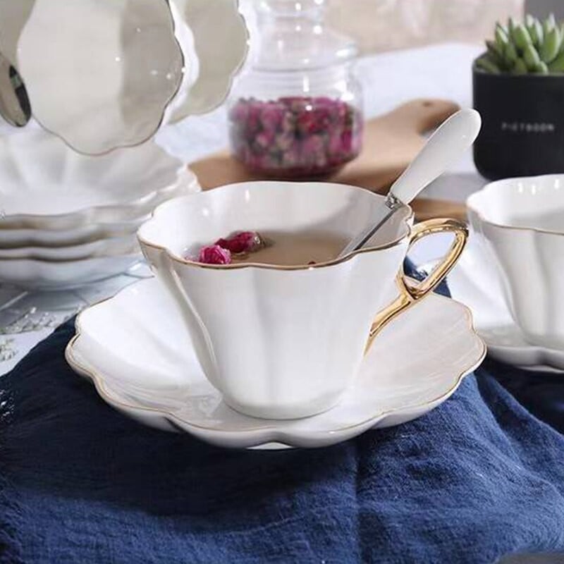 180 ml keraminis elegantiškas Bone China puodelis ir lėkštė, gėlė su lėkšte balto porceliano Phnom Penh Cafe espreso puodelio keraminė lėkštė