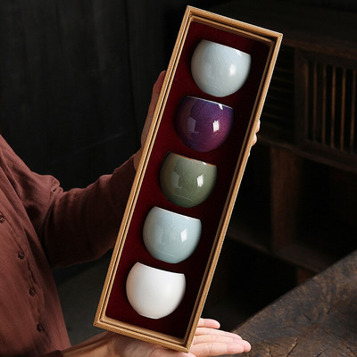 Kerámia teáscsésze díszdoboz, öt darabos híres kemencekészlet