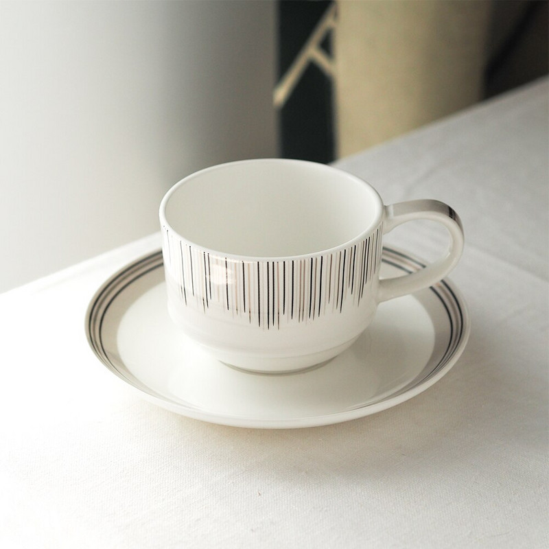 Skandináv kerámia kávéscsésze borító Bone China Kis irodai Luxus Kreatív teáscsészék Török edény Tasse A Cafe Italkészlet DF50BD