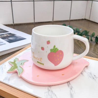 250 ml-es kreatív vizes csésze csészealjjal Kawaii eper kerámia tejes bögre gyümölcslé kávésbögrék Rajzfilm ivópohár gyerekeknek ajándékok